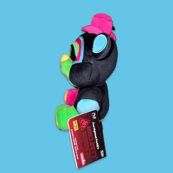 NWT Funko Five Nights at Freddy's Security Breach Blacklight Glamrock Freddy Plu - Picture 2 of 4